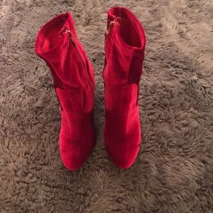 Velvet boots